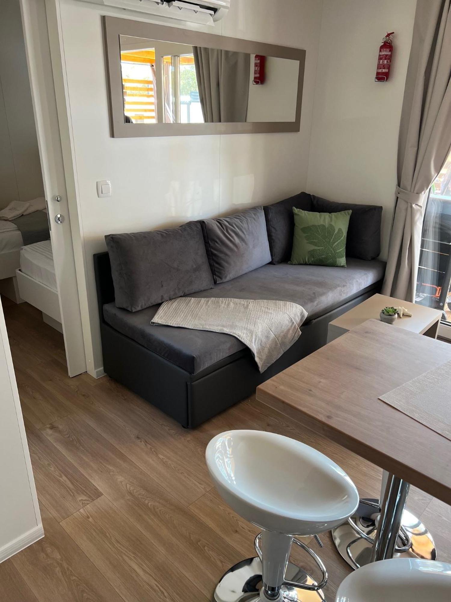 Mobile Home La Vida Biograd Na Moru Zewnętrze zdjęcie